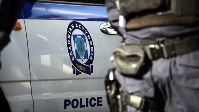 Αιματηρή συμπλοκή μεταξύ αγρεργατών με ένα νεκρό, στο Τυμπάκι της Κρήτης Αιματηρή συμπλοκή μεταξύ αγρεργατών με ένα νεκρό, στο Τυμπάκι της Κρήτης