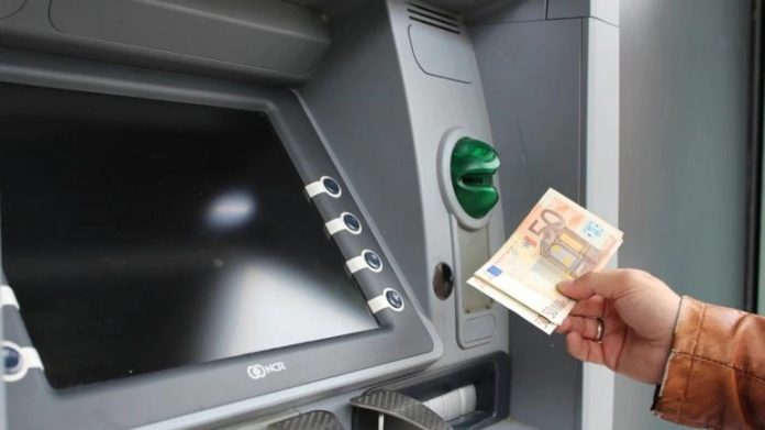 atm-1524871_1280-770x433