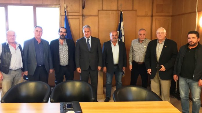 Διεπαγγελματικές και Συνεταιρισμοί στο επίκεντρο συνάντησης Μ. Βορίδη με κτηνοτρόφους και παραγωγούς Διεπαγγελματικές και Συνεταιρισμοί στο επίκεντρο συνάντησης Μ. Βορίδη με κτηνοτρόφους και παραγωγούς
