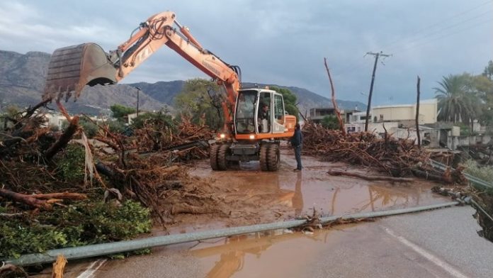 Σε επιφυλακή ο κρατικός μηχανισμός για τις μάχες με την κακοκαιρία