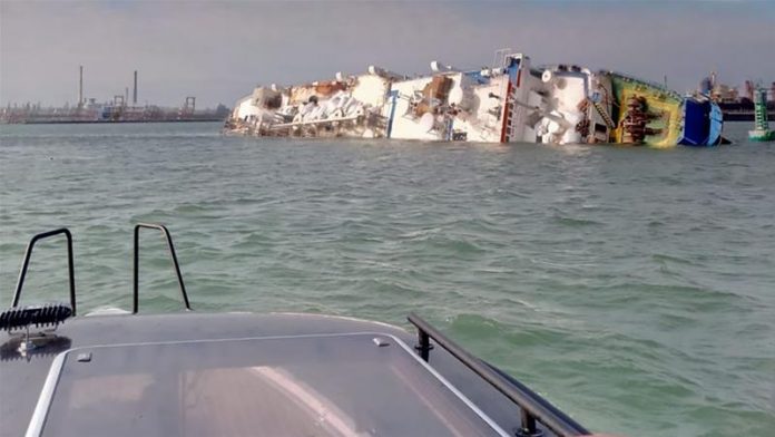 Ρουμανία: Σε εξέλιξη η επιχείρηση διάσωσης 14.600 προβάτων από πλοίο που έχει πάρει κλίση Ρουμανία: Σε εξέλιξη η επιχείρηση διάσωσης 14.600 προβάτων από πλοίο που έχει πάρει κλίση