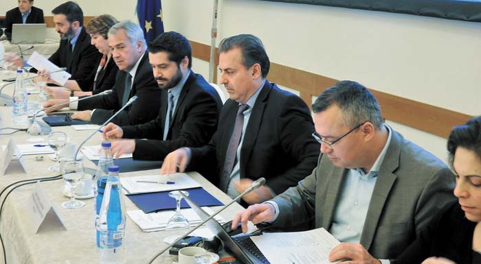 stin-teliki-eftheia-to-paa-mesa-sto-2020-oi-pliromes-olon-ton-metron-tou-programmatos-182038