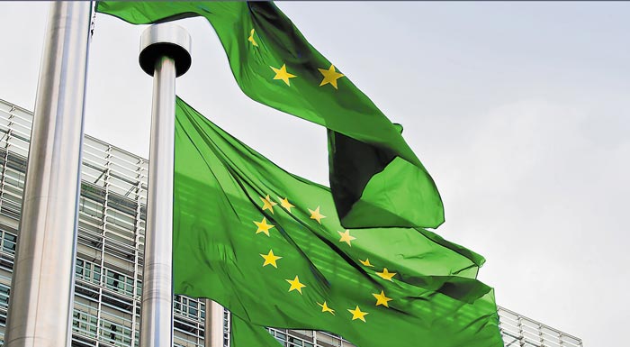 kap-pliri-syµµorfosi-ton-stratigikon-schedion-µe-tous-stochous-tou-green-deal-apaitei-i-koµision-182050
