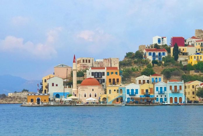 Nέα ακτοπλοϊκά δρομολόγια για το ακριτικό Καστελόριζο Nέα ακτοπλοϊκά δρομολόγια για το ακριτικό Καστελόριζο