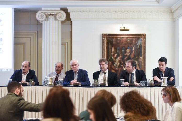 Πραγματοποιήθηκε με επιτυχία η συνάντηση εργασίας για τα «Πλαστικά στη Γεωργία» Πραγματοποιήθηκε με επιτυχία η συνάντηση εργασίας για τα «Πλαστικά στη Γεωργία»