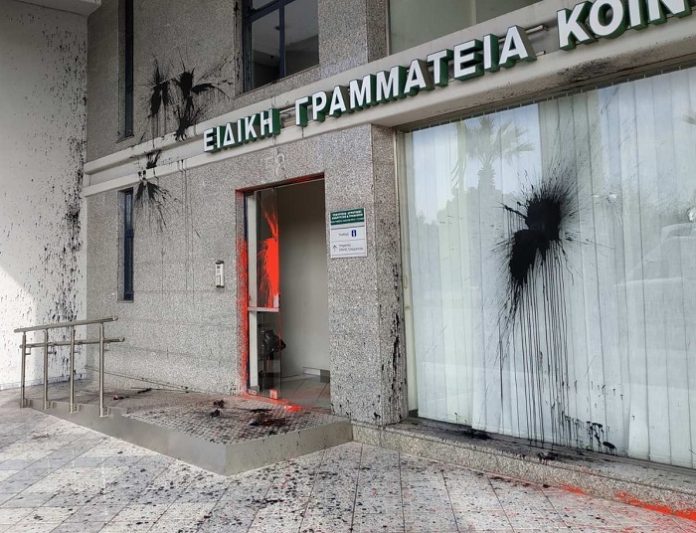 Ο Μ. Βορίδης καταδικάζει την επίθεση στην Ειδική Γραμματεία Κοινοτικών Πόρων Ο Μ. Βορίδης καταδικάζει την επίθεση στην Ειδική Γραμματεία Κοινοτικών Πόρων
