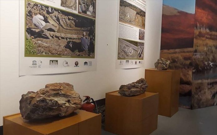 Συνεχίζεται ο Κύκλος Διαλέξεων «Τα Ορυκτά και ο Άνθρωπος» από το Αριστοτέλειο Μουσείο Φυσικής Ιστορίας Θεσσαλονίκης Συνεχίζεται ο Κύκλος Διαλέξεων «Τα Ορυκτά και ο Άνθρωπος» από το Αριστοτέλειο Μουσείο Φυσικής Ιστορίας Θεσσαλονίκης
