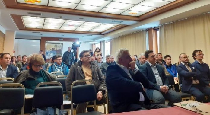 Ημερίδα στη Δράμα: Βοοειδή Ελληνικής κόκκινης φυλής με προδιαγραφές Ημερίδα στη Δράμα: Βοοειδή Ελληνικής κόκκινης φυλής με προδιαγραφές