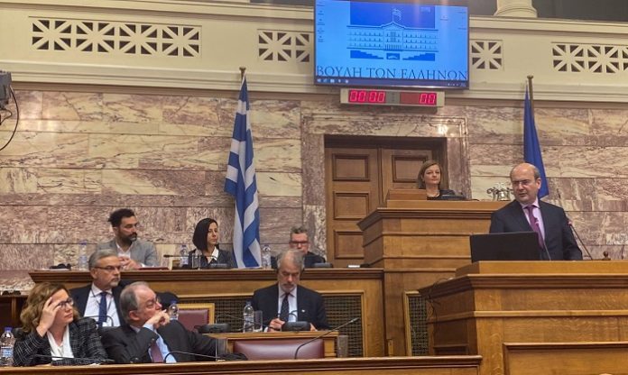 Συνεργασία ΥΠΕΝ με υπουργείο Οικονομικών και τράπεζες για «πράσινες» χρηματοδοτήσεις Συνεργασία ΥΠΕΝ με υπουργείο Οικονομικών και τράπεζες για «πράσινες» χρηματοδοτήσεις