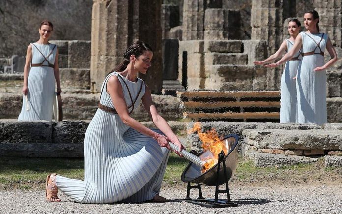 Ολυμπιακοί Αγώνες: Ξεκίνησε το ταξίδι της Ολυμπιακής φλόγας προς το Τόκιο Ολυμπιακοί Αγώνες: Ξεκίνησε το ταξίδι της Ολυμπιακής φλόγας προς το Τόκιο