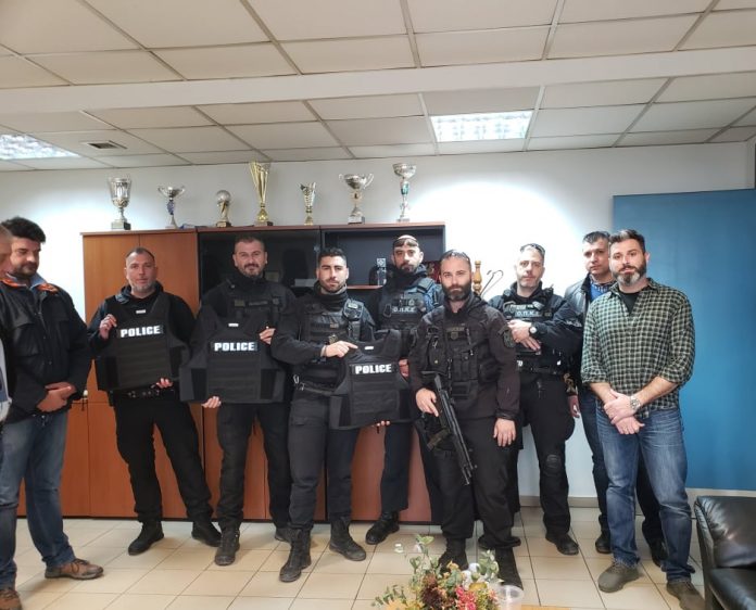 Προσφορά κοινωνικής ευθύνης στην ΕΛ.ΑΣ από την ΕURICOM HELLAS A.E Προσφορά κοινωνικής ευθύνης στην ΕΛ.ΑΣ από την ΕURICOM HELLAS A.E