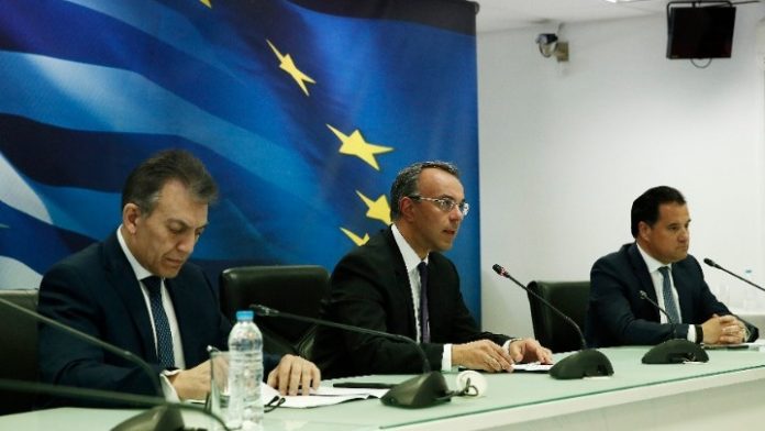 Σε όλους το δώρο του Πάσχα - Τι γίνεται με τις συντάξεις Σε όλους το δώρο του Πάσχα - Τι γίνεται με τις συντάξεις