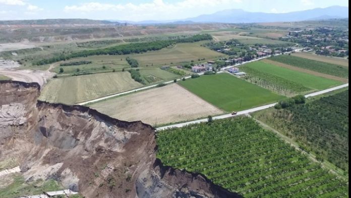 Έργα ύψους 31,4 εκατ. ευρώ για τις λιγνιτικές πόλεις από το Πράσινο Ταμείο Έργα ύψους 31,4 εκατ. ευρώ για τις λιγνιτικές πόλεις από το Πράσινο Ταμείο