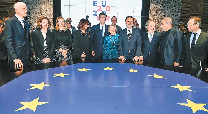 kroatiki-proedria-paizei-to-teleftaio-tis-charti-gia-ti-metavatiki-kap-201619