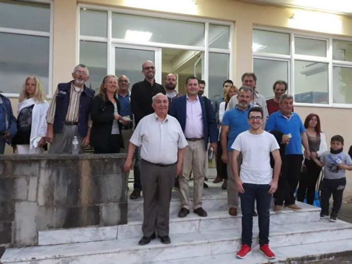 Στα σκαριά Ομάδα Παραγωγών στην Πλατιάνα Ηλείας Στα σκαριά Ομάδα Παραγωγών στην Πλατιάνα Ηλείας