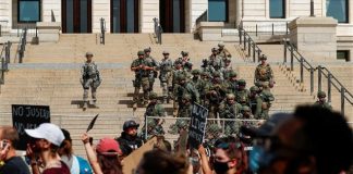 ΗΠΑ: Χιλιάδες αστυνομικοί και στρατιώτες στις μεγάλες πόλεις