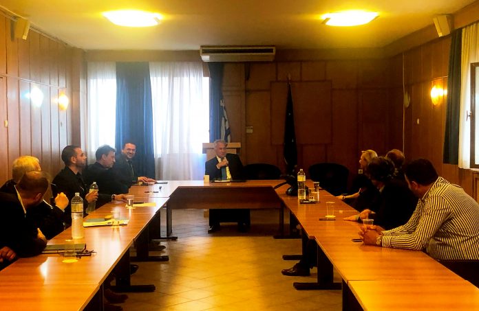 ΥΠΑΑΤ: Συνάντηση με την Εθνική Διεπαγγελματική Οργάνωση Πτηνοτροφίας για τα προβλήματα του κλάδου ΥΠΑΑΤ: Συνάντηση με την Εθνική Διεπαγγελματική Οργάνωση Πτηνοτροφίας για τα προβλήματα του κλάδου