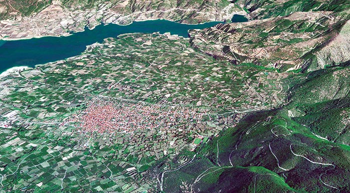 xana-stis-oures-ton-ypiresion-oi-agrotes-gia-tous-dasikous-chartes-202926
