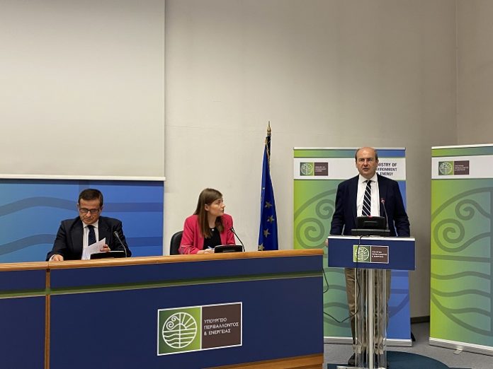 Κ. Χατζηδάκης: «Ρήτρα κλιματικής αλλαγής σε όλα τα νομοσχέδια» Κ. Χατζηδάκης: «Ρήτρα κλιματικής αλλαγής σε όλα τα νομοσχέδια»