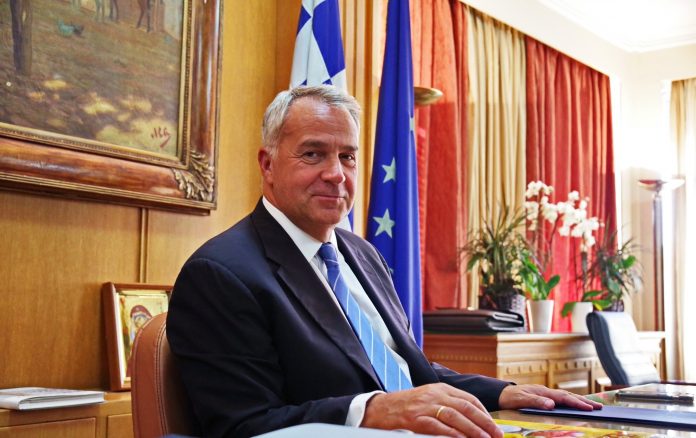 Μ. Βορίδης: «Πλησιάζει η ώρα του 7χίλιαρου» Μ. Βορίδης: «Πλησιάζει η ώρα του 7χίλιαρου»