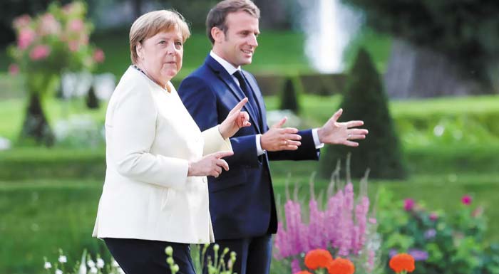 ee-merkel-kai-makron-deichnoun-ton-dromo-tis-evropaikis-enotitas-202372