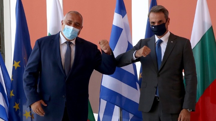 kyr-mitsotakis-i-ependysi-afti-tha-metatrepsei-to-limani-tis-alexandroupolis-se-energeiako-komvo-pagkosmias-emveleias-vinteo-206200