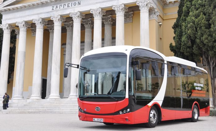 Δοκιμαστικά δρομολόγια από το πρώτο ηλεκτρικό λεωφορείο στην Ελλάδα Δοκιμαστικά δρομολόγια από το πρώτο ηλεκτρικό λεωφορείο στην Ελλάδα