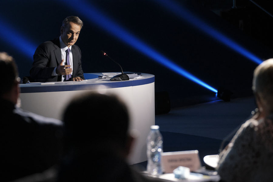 k-mitsotakis-exetazetai-dievrynsi-tou-paketou-stirixis-tis-ellinikis-georgias-207973