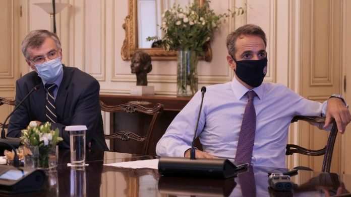 Καμπανάκι από Μητσοτάκη-Τσιόδρα για τον κορωνοϊό στην Αττική (βίντεο) Καμπανάκι από Μητσοτάκη-Τσιόδρα για τον κορωνοϊό στην Αττική (βίντεο)