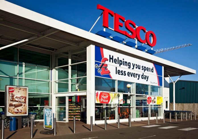 Βρετανία-Κορωνοϊός: «Μην τρέχετε πανικόβλητοι στο σούπερ μάρκετ» λέει ο επικεφαλής της Tesco