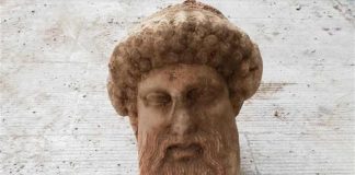 Τον θεό Ερμή απεικονίζει η αρχαία κεφαλή που βρέθηκε στο κέντρο της Αθήνας