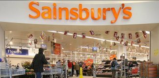 Βρετανία: Ο όμιλος Sainsbury's προειδοποιεί για ελλείψεις εάν δεν αποκατασταθούν οι μεταφορές από την ηπειρωτική Ευρώπη