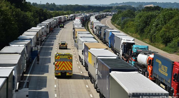 to-brexit-efthynetai-gia-ta-provlimata-ston-efodiasmo-trofimon-sti-voreia-irlandia-220176