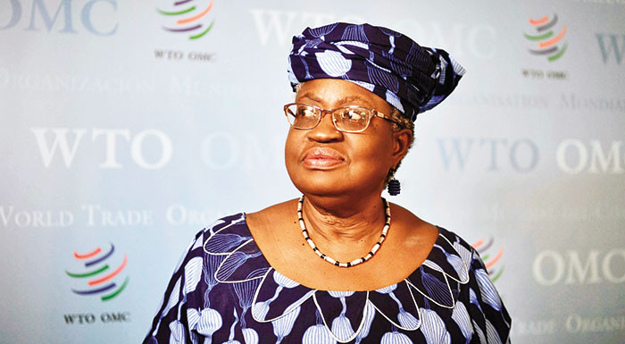 h-ngozi-okonjo-iweala-einai-i-proti-gynaika-epikefalis-tou-poe-224151