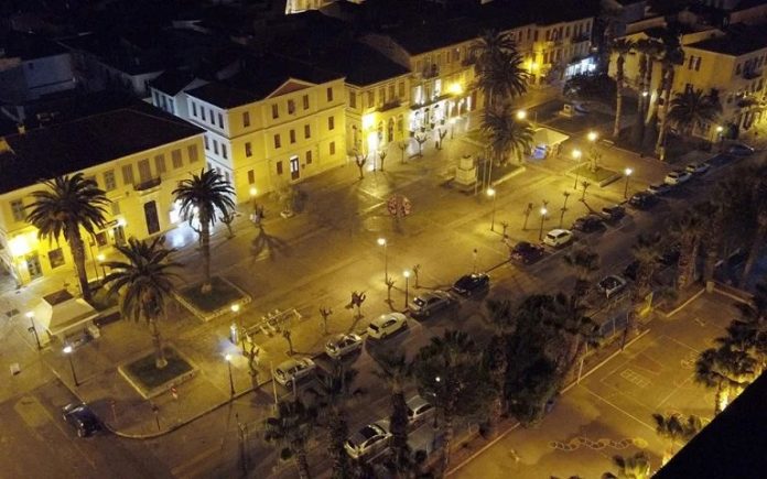 skliro-lockdown-stin-arkadia-kokkino-nayplio