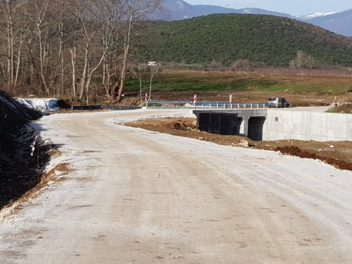 ypo-ekseliksi-erga-agrotikis-odopoiias-dimou-beroias