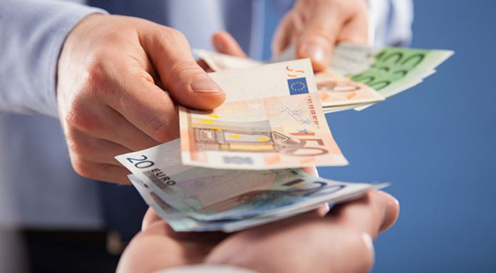 euro-lefta-pliromes-enisxyseis