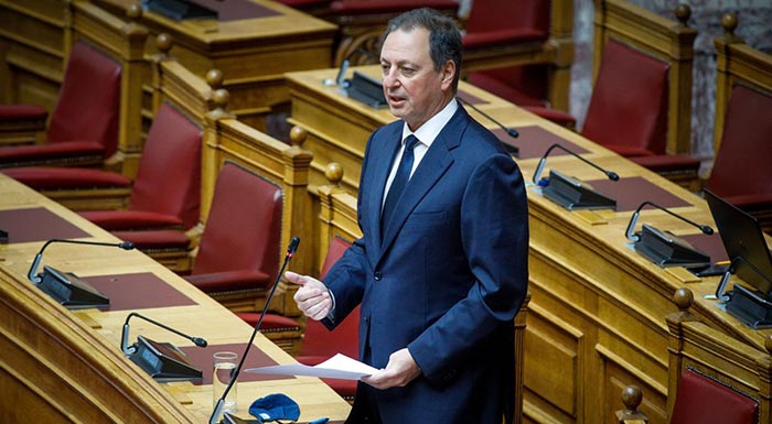 ef-olis-ti-ylis-antiparathesi-sp-livanou-syriza-sti-vouli-229130