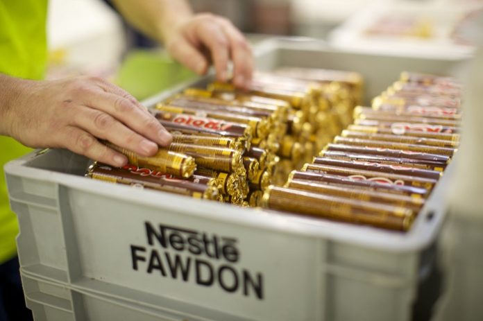 nestlé-kleinei-ergostasio-megali-bretania
