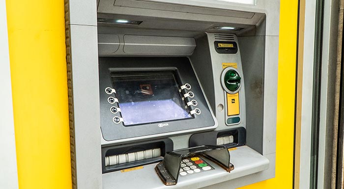 trapeza-peiraios-polisi-tis-kea-leitourgia-kai-diacheirisi-diktyon-atm-235459