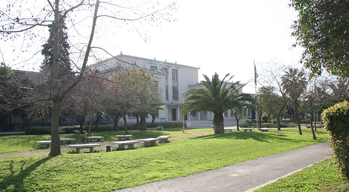 to-geoponiko-panepistimio-athinon-idryei-ton-komvo-erevnas-kainotomias-kai-epicheirimatikotitas-ston-agrodiatrofiko-tomea-agroknow-hub-me-chrimatodotisi-apo-tin-perifereia-attikis-235461