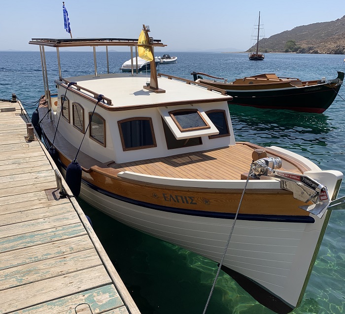 thalassies-periigiseis-stin-patmo-me-paradosiako-iliako-skafos-236906