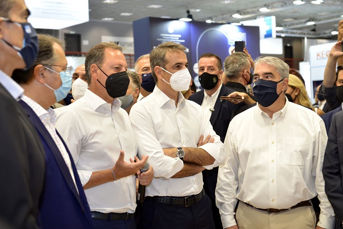 85i-deth-kyr-mitsotakis-o-fpa-ton-zootrofon-peftei-sto-6-ellinopoiiseis-mi-tolmisete-tha-sas-vroume-kai-tha-sas-timorisoume-241017