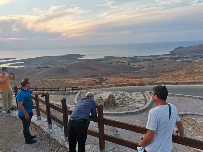 entyposiasmenoi-aksiologites-unesco-apo-geoparko-lesbou