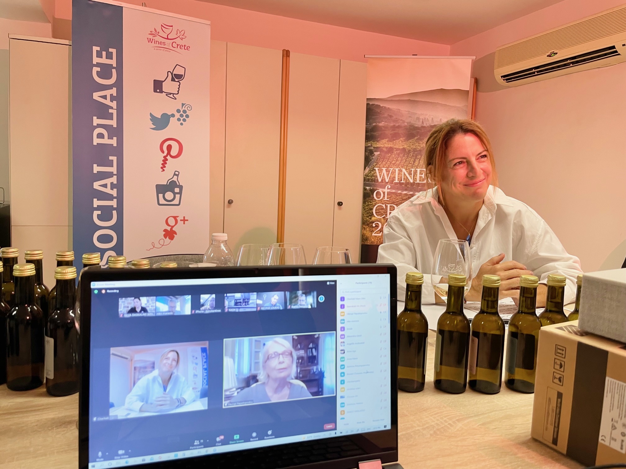 pragmatopoiithike-i-proti-diadiktyaki-gefsignosia-tou-wines-of-crete-vinteo-242129