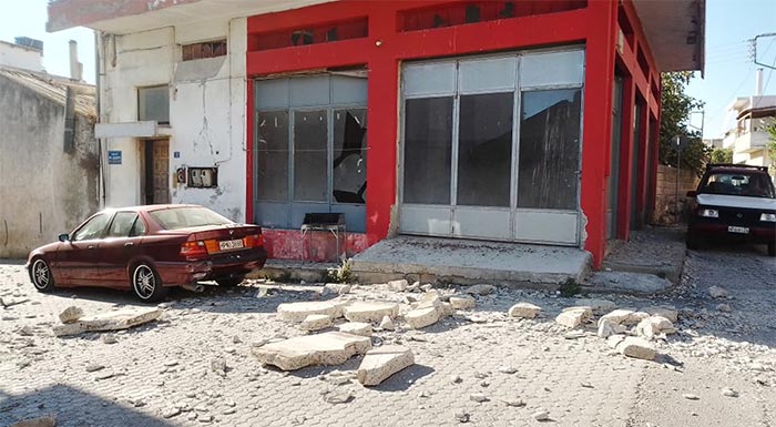 enas-nekros-egklovismenoi-kai-zimies-apo-ton-seismo-58-richter-pou-egine-stis-918-stin-anatoliki-kriti-upd-vinteo-242300