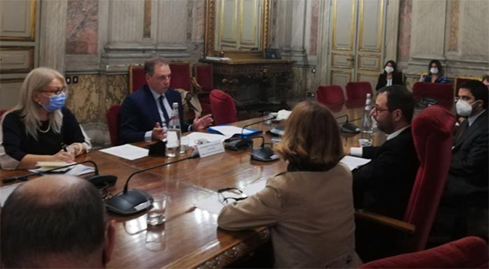 i-diatrofiki-simansi-kai-i-paranomi-kai-lathraia-alieia-sto-epikentro-tis-synantisis-spiliou-livanou-me-ton-italo-omologo-tou-stefano-patouaneli-244891