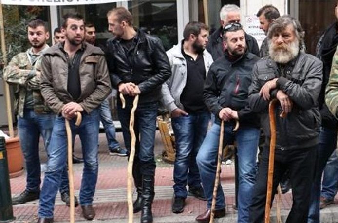 stin-athina-tin-paraskevi-5-11-oi-kritikoi-gia-ta-lathi-tou-opekepe-symmetochi-sto-syllalitirio-dilonoun-kai-oi-stafidoparagogoi-tis-peloponnisou-245714