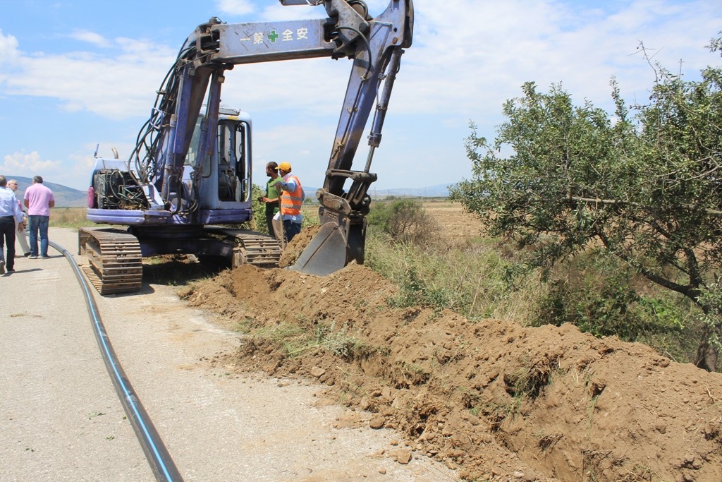 ypogeio-diktyo-agogon-gia-tin-ardefsi-11-chil-stremmaton-sta-farsala-250405