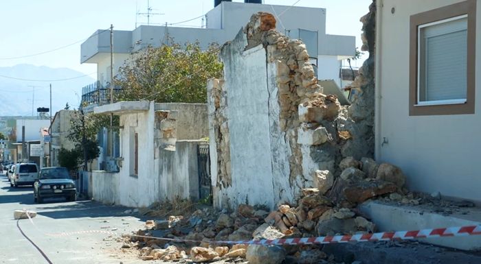 apallagi-tou-enfia-gia-tous-pligentes-apo-tous-seismous-stin-kriti-248915